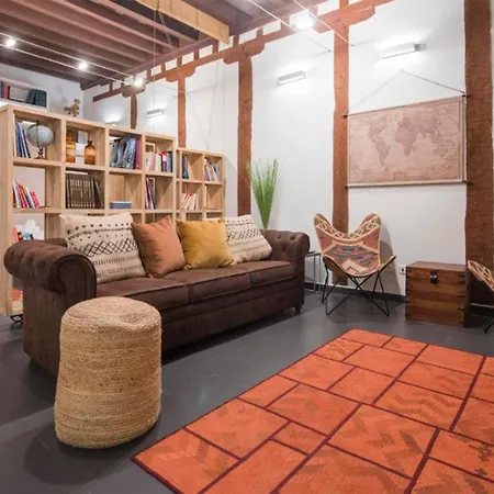 La Del Libro By Ap Lejlighed Toledo