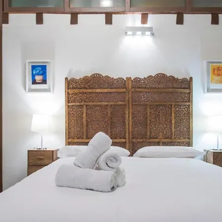 Apartment La Del Libro By Ap Toledo